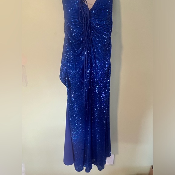 Prom Dress - Picture 6 of 8